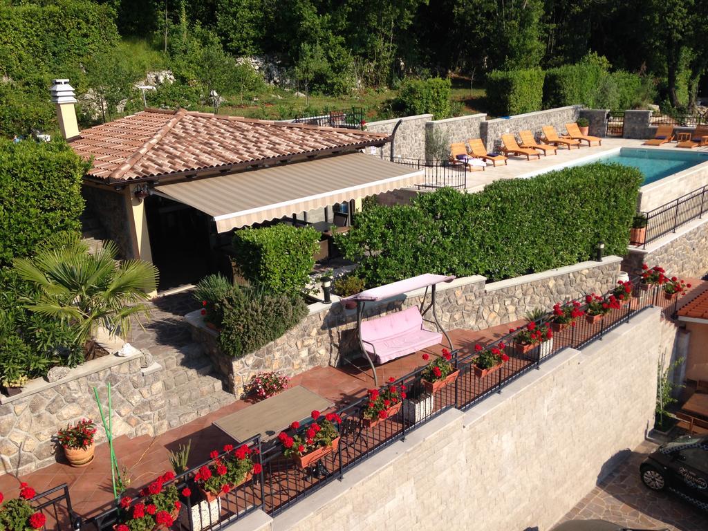 Apartments Vunic Mošćenička Draga エクステリア 写真