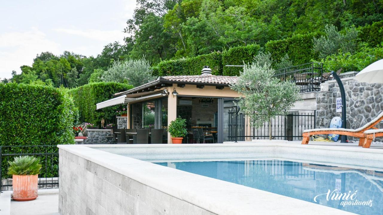 Apartments Vunic Mošćenička Draga エクステリア 写真