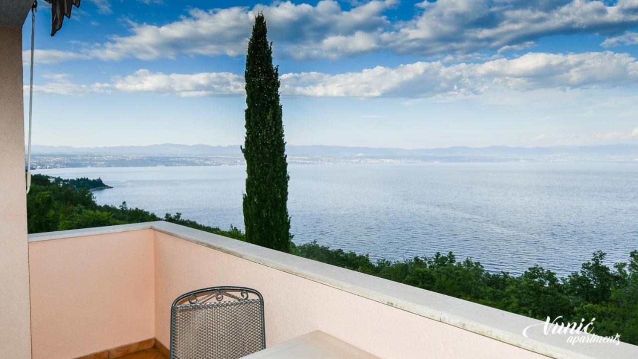 Apartments Vunic Mošćenička Draga エクステリア 写真