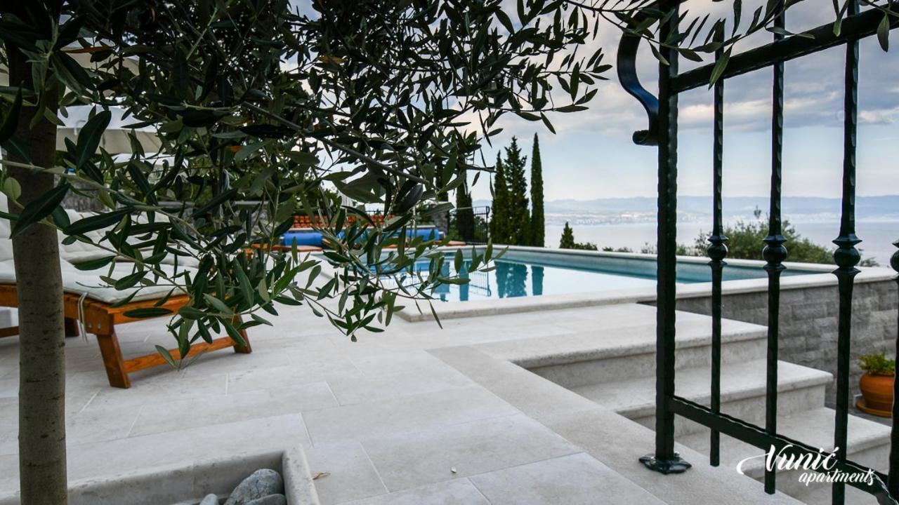 Apartments Vunic Mošćenička Draga エクステリア 写真
