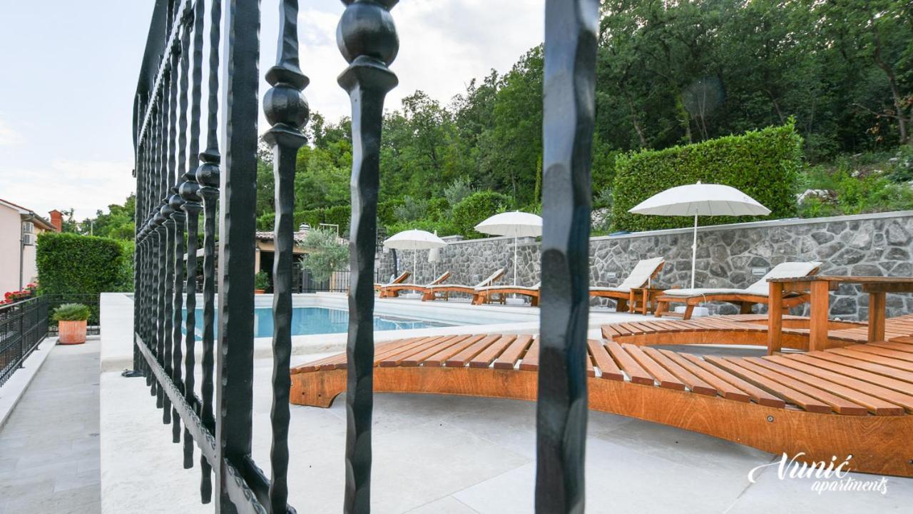 Apartments Vunic Mošćenička Draga エクステリア 写真