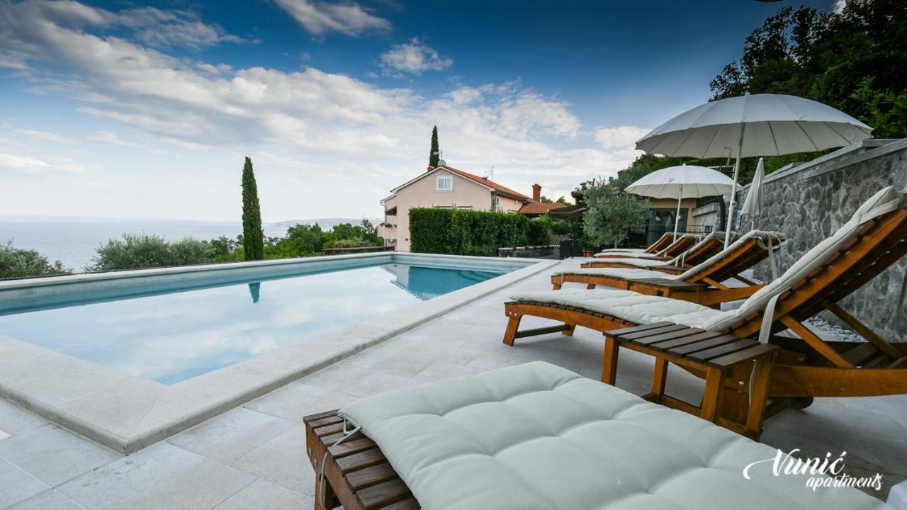 Apartments Vunic Mošćenička Draga エクステリア 写真
