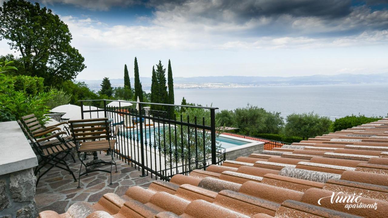 Apartments Vunic Mošćenička Draga エクステリア 写真